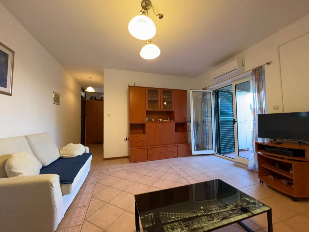 Apartment Luka Novalja Εξωτερικό φωτογραφία