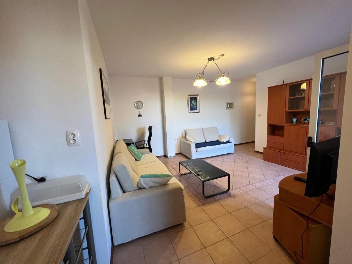 Apartment Luka Novalja Εξωτερικό φωτογραφία